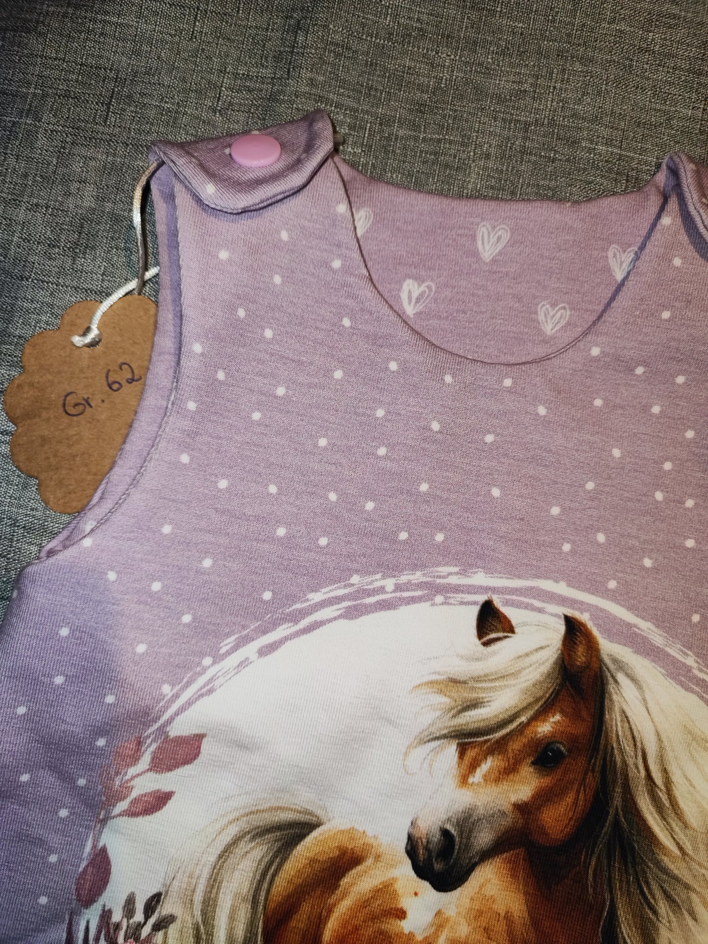 Strampler Pferdemotiv gr. 62