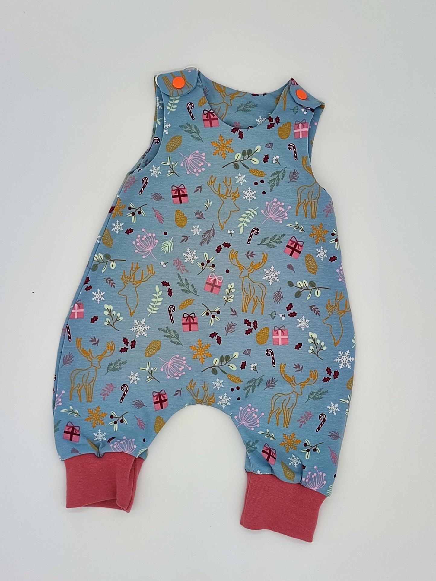 Baby Strampler Winterzauber Gr. 62 - Handmade Winterkollektion 2025