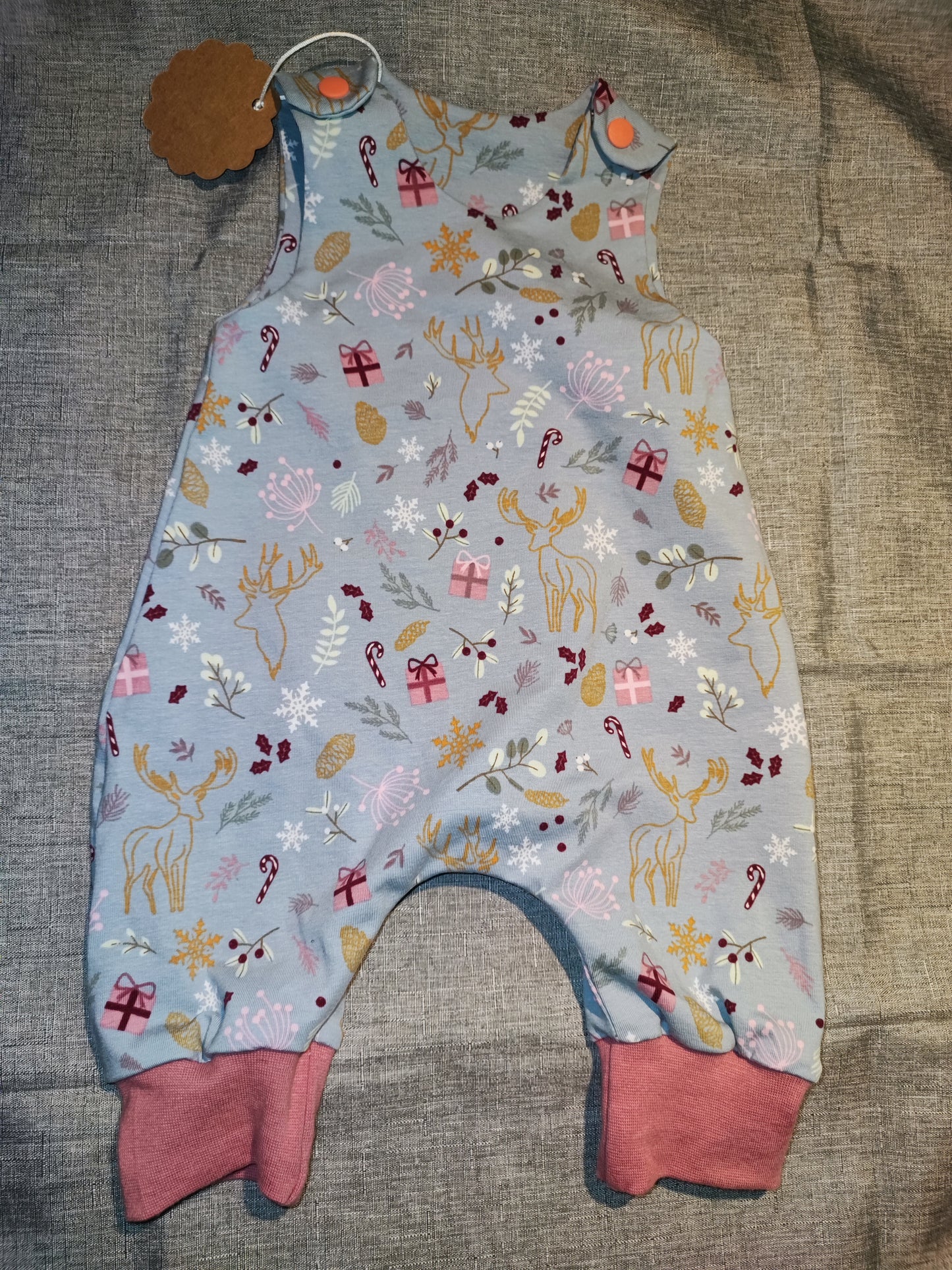 Strampler 62 Winterzauber 2025