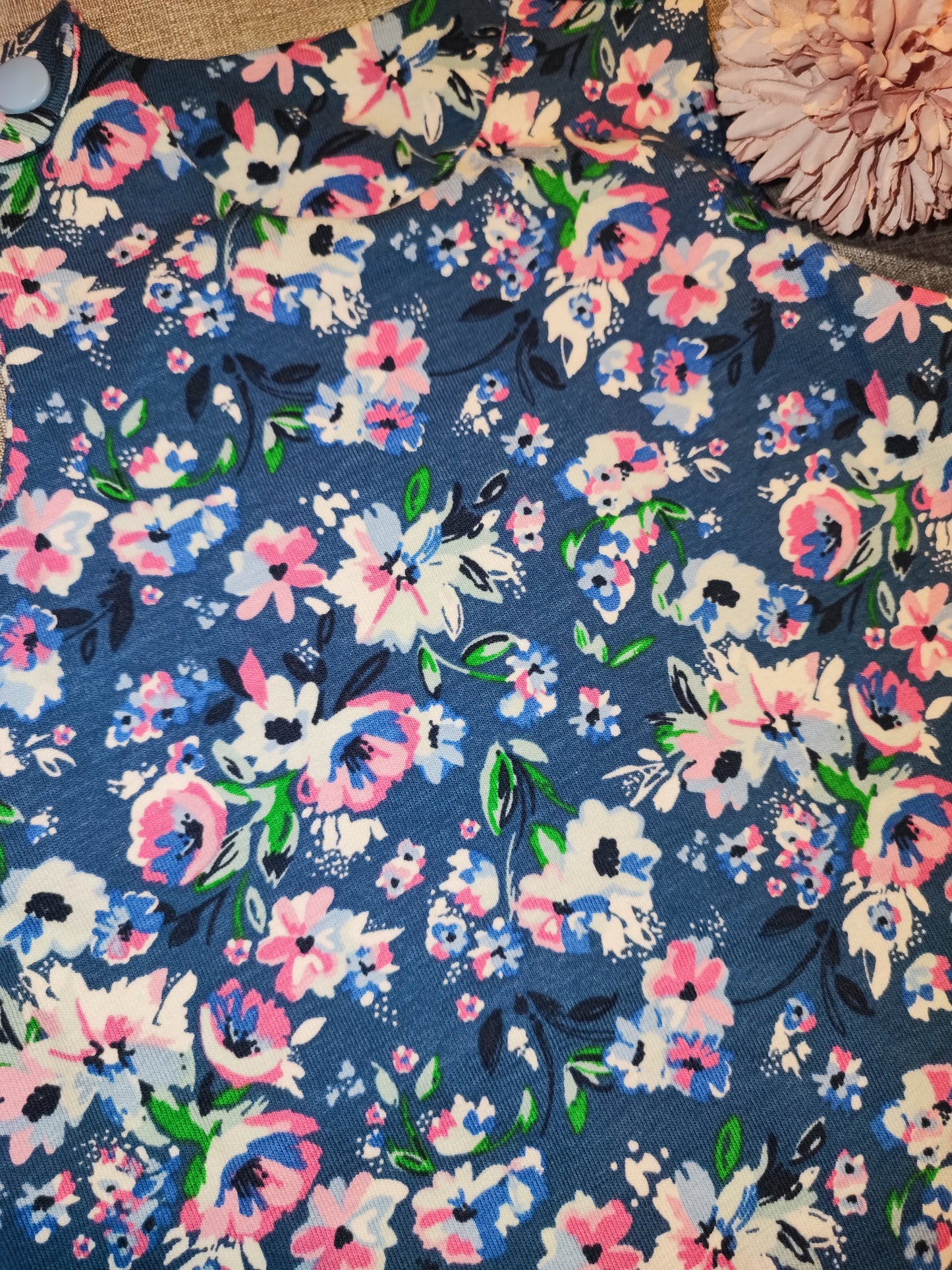 Strampler Blumen gr. 62