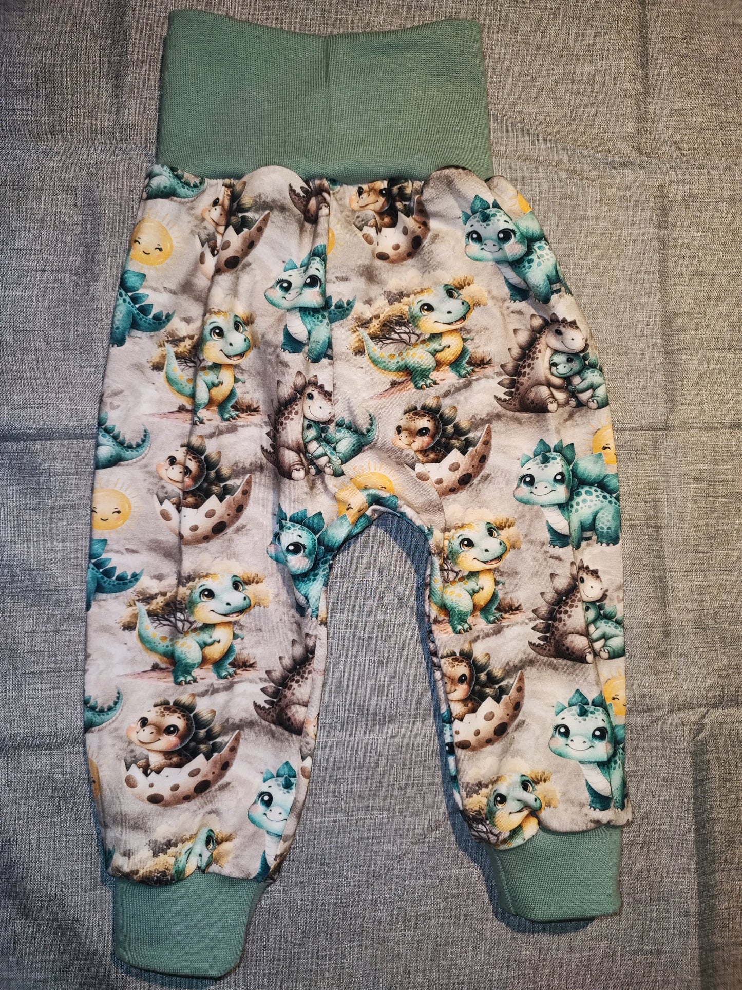 Pumphose Dino Gr. 74/80