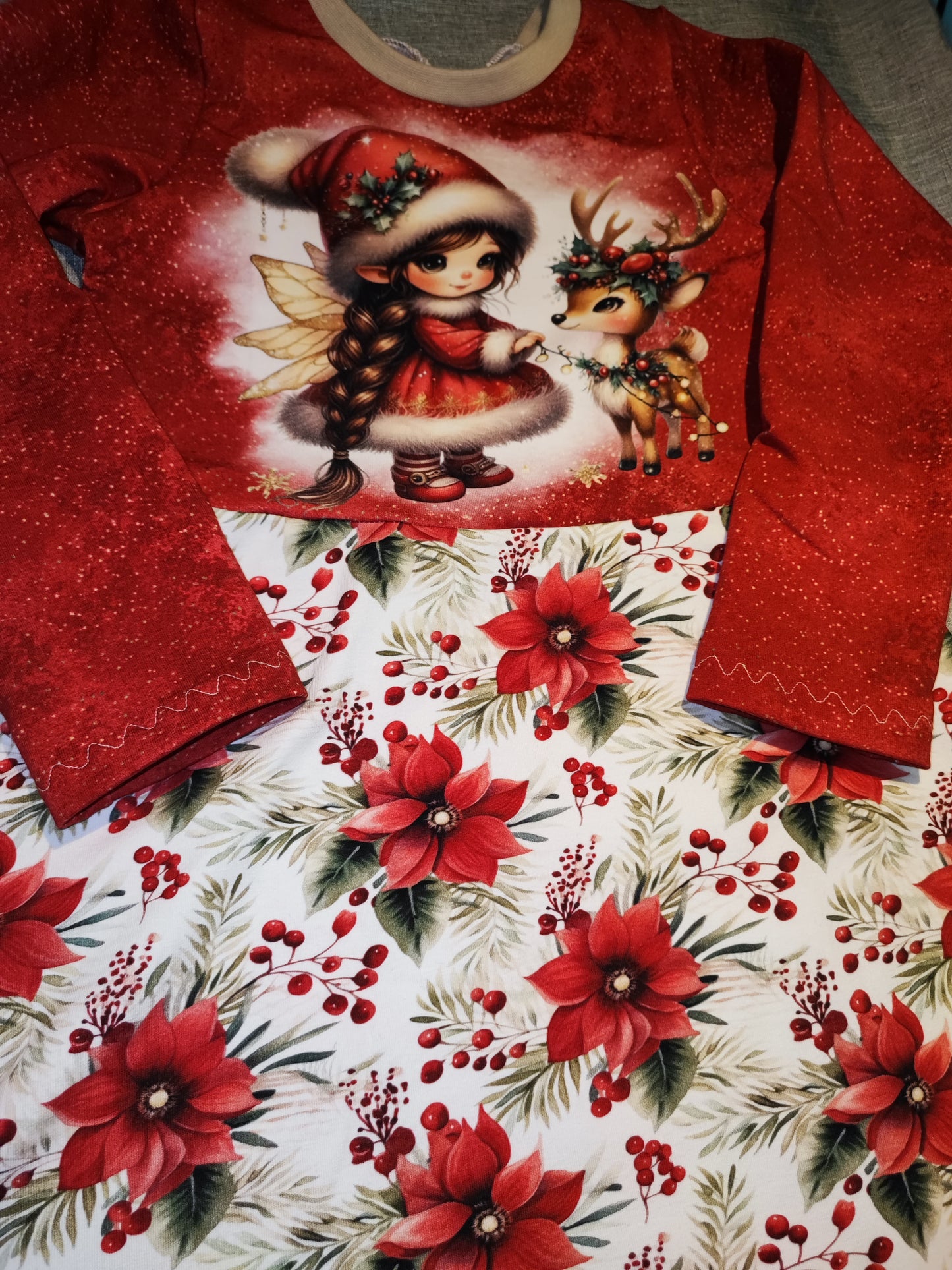 Kleid Weihnachts-Reh  Gr. 122 Winterzauber 2025