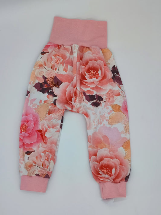 Pumphose rosa Blumenmotiv Gr. 86/92